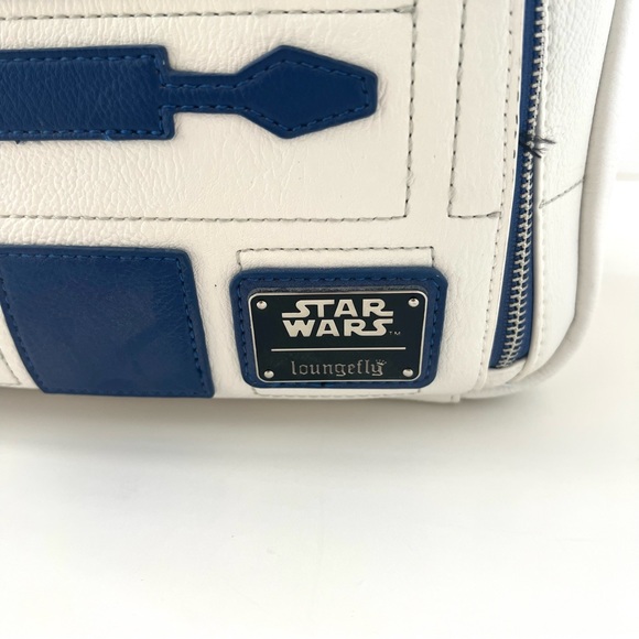 Loungefly Disney Parks Star Wars R2-D2 Large Backpack RARE NWT B#28 - Picture 5 of 12